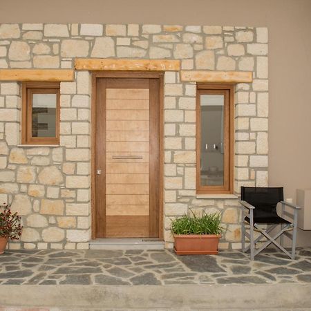 The Mountain House - Authentic Cretan Hideaway - Breathtaking And Nature Views Tourlotí Extérieur photo