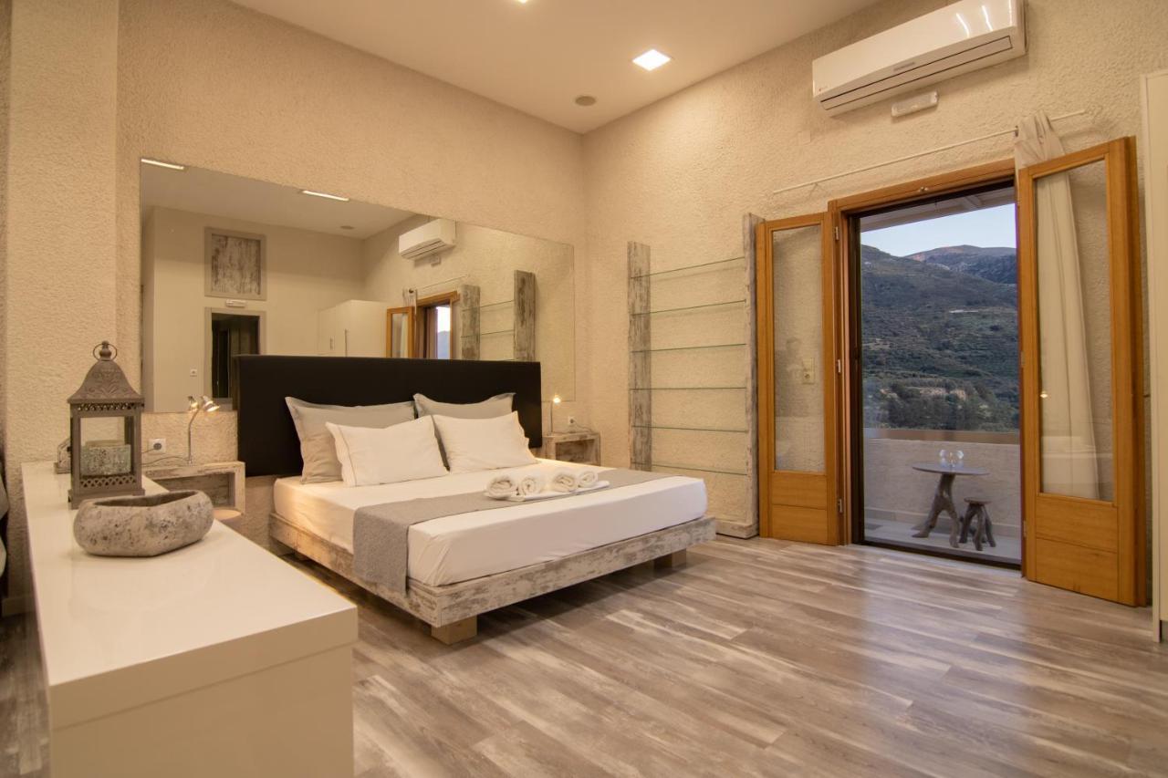 The Mountain House - Authentic Cretan Hideaway - Breathtaking And Nature Views Tourlotí Extérieur photo